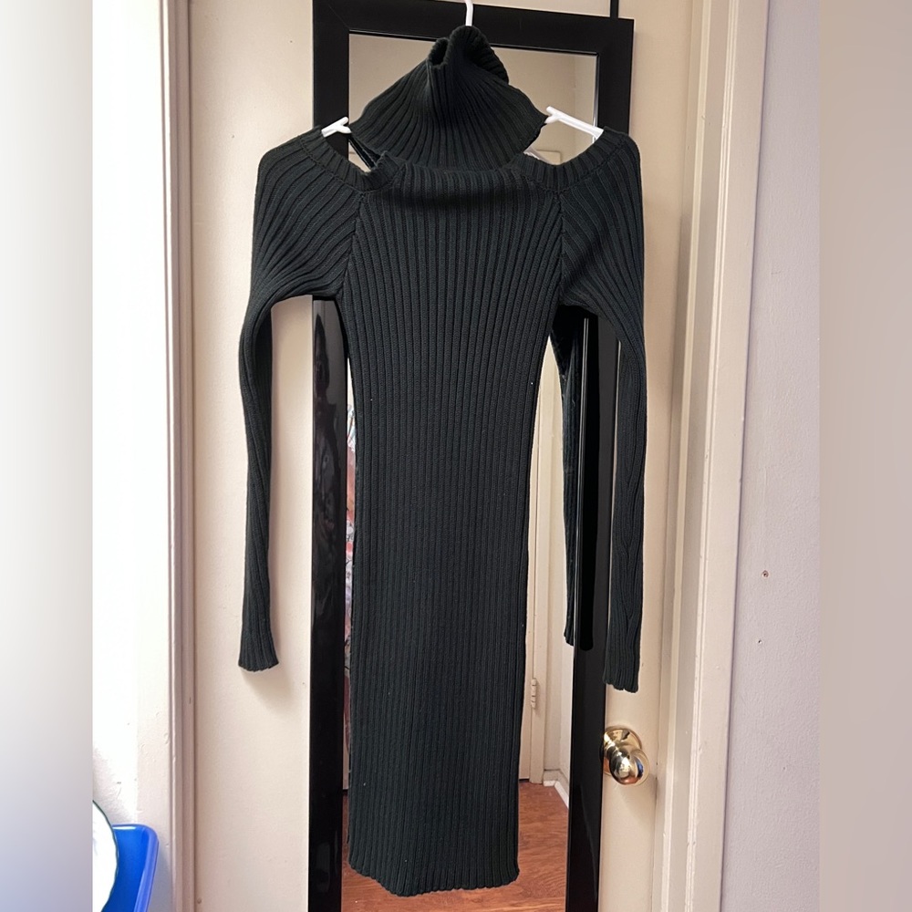 Forever 21 Tutrtle Neck Knit Dress Cold Shoulder
